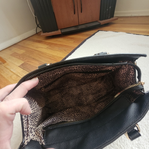 EUC Bundle of 2 black purses. - Picture 5 of 7